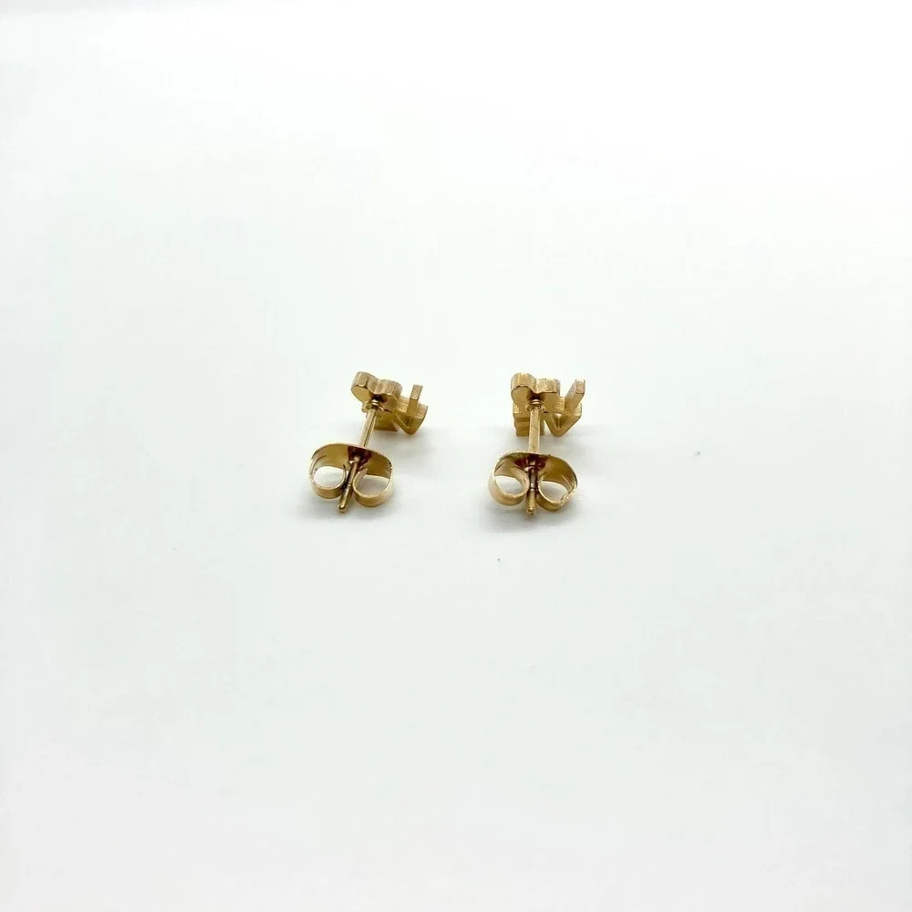 Deja Vu Kreations pair golden